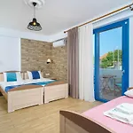 Mikres Kyklades * Σκάλα Ποταμιάς