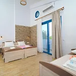 Mikres Kyklades * Σκάλα Ποταμιάς