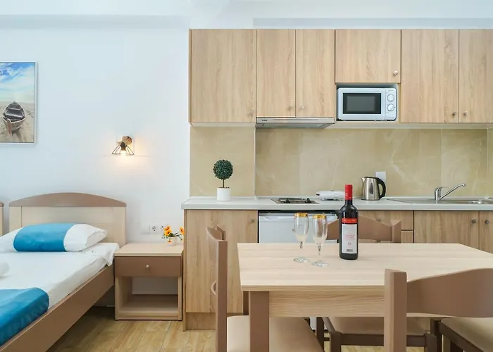 Mikres Kyklades Skala Potamia