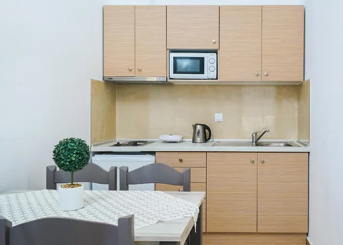 Mikres Kyklades * Skala Potamia